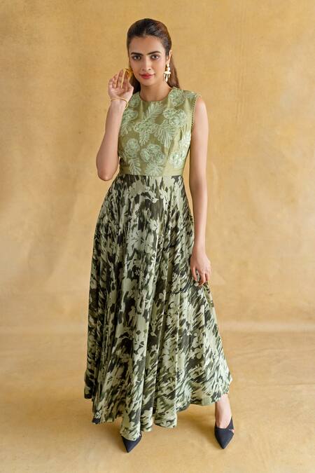 Shachi Sood_Green Silk Embroidery Round Neck Amber Leela Dress _Online_at_Aza_Fashions