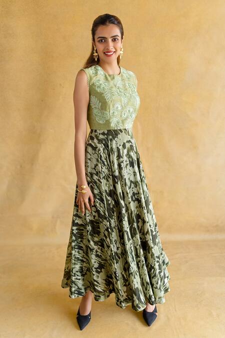 Buy_Shachi Sood_Green Silk Embroidery Round Neck Amber Leela Dress _Online_at_Aza_Fashions