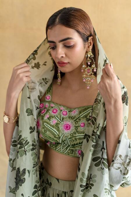 Buy_Shachi Sood_Green Silk Embroidery Square Neck Leela Of Light Lehenga Set _Online_at_Aza_Fashions