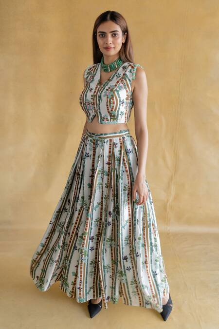 Buy_Shachi Sood_White Silk Embroidery Round Neck Phool Rekha Palazzo Set _Online_at_Aza_Fashions