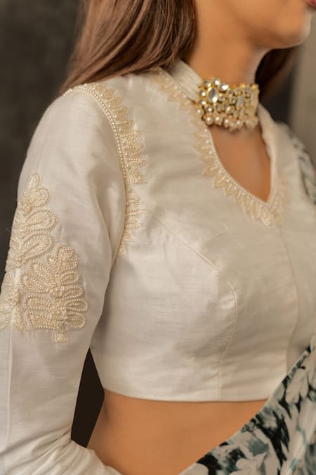 Shop_Shachi Sood_White Silk Beads Round Neck Designer Sanjh Sutra Saree Set _Online_at_Aza_Fashions