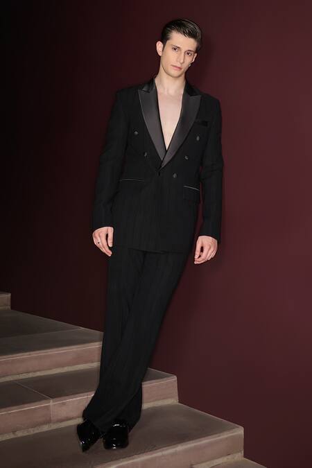 Contrast By Parth_Black Regent Tuxedo Set _Online_at_Aza_Fashions