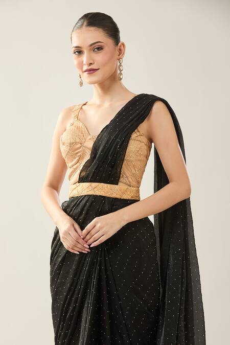 Samyukta Singhania_Black Satin Sequins Sweetheart Neck Pre-draped Saree Set _Online_at_Aza_Fashions