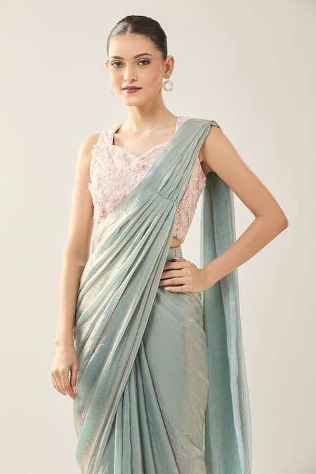 Samyukta Singhania_Blue Embroidery Sweetheart Neck Pre-draped Saree And Pink Blouse Set _Online_at_Aza_Fashions