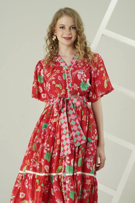 Surabhi Arya_Red Muslin Collared Floral Print Dress _at_Aza_Fashions