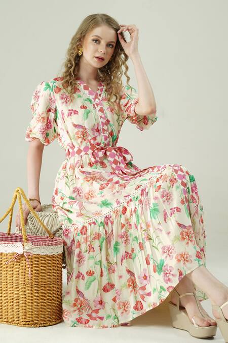 Surabhi Arya_Ivory Muslin V-neck Floral Print Dress _Online_at_Aza_Fashions