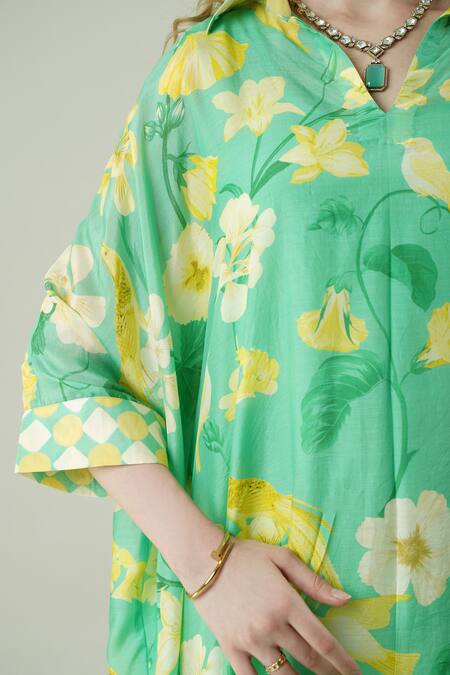 Surabhi Arya_Green Muslin Collared Floral Print Kaftan And Pant Set _at_Aza_Fashions