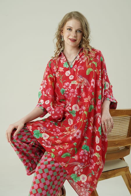 Buy_Surabhi Arya_Red Muslin Split V-neck Floral Print Kaftan And Pant Set _Online_at_Aza_Fashions