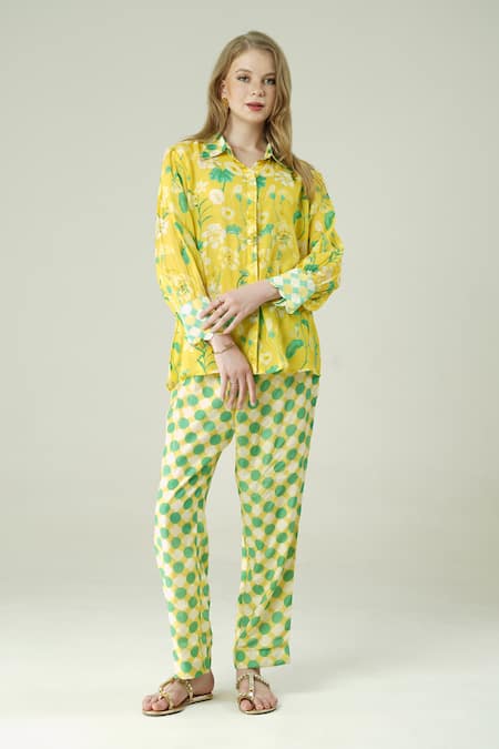 Surabhi Arya Yellow Muslin Collared Floral Print Shirt And Pant Set 