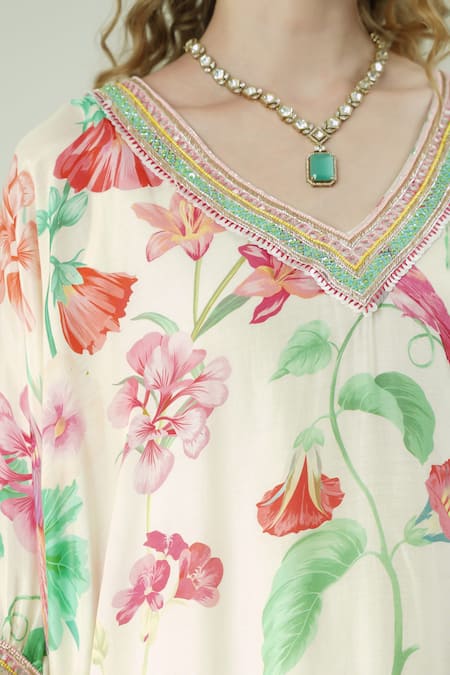 Buy_Surabhi Arya_Ivory Muslin Embroidery V-neck Floral Hand Kaftan And Pant Set 