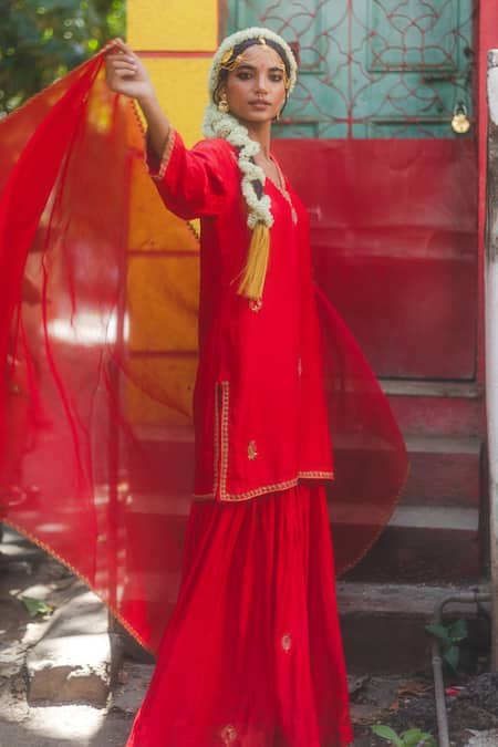 Label Earthen_Red Chanderi , Organza, Embroidery V-neck Sindoori Mirchi Sharara Set _at_Aza_Fashions