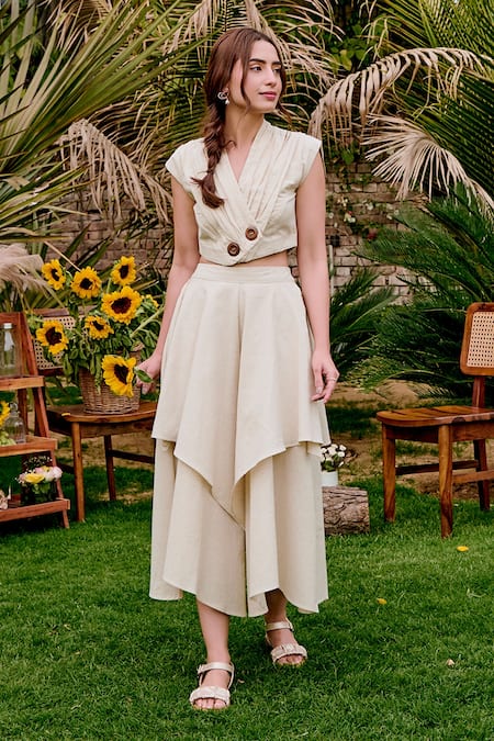 Shop_House Of Fett_Ivory V-neck Designer Alaya Co-ord Set _Online_at_Aza_Fashions