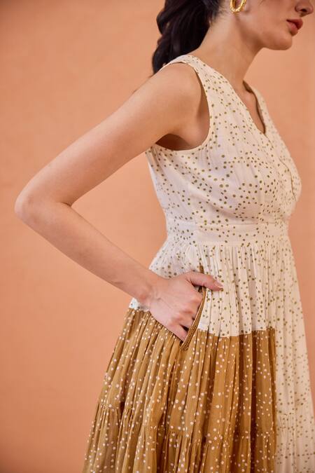 Taro White Cotton V-neck Coconut Dust Confetti Dot Dress Online at Aza Fashions Taro_White Cotton V-neck Coconut Dust Confetti Dot Dress _Online_at_Aza_Fashions