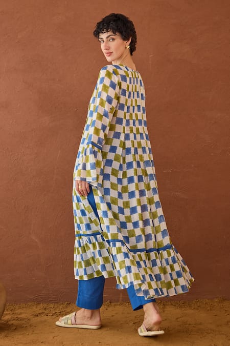 Shop Taro Multi Color Cotton V-neck Cloudburst Plaid Kurta Set at Aza Fashions Shop_Taro_Multi Color Cotton V-neck Cloudburst Plaid Kurta Set _at_Aza_Fashions