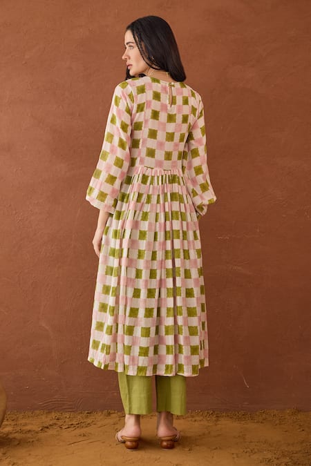 Shop Taro Multi Color Cotton Embroidery Round Neck Rosewood Plaid Kurta Set at Aza Fashions Shop_Taro_Multi Color Cotton Embroidery Round Neck Rosewood Plaid Kurta Set _at_Aza_Fashions