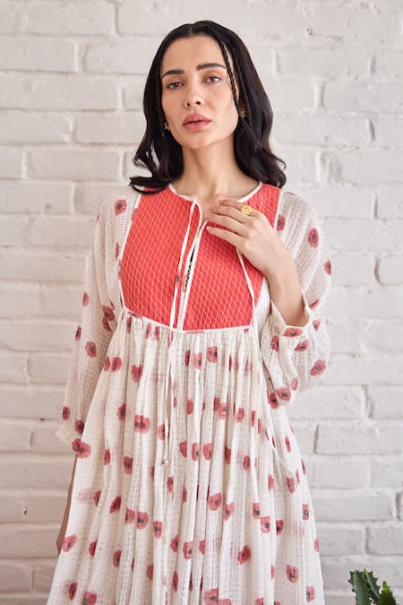 Taro_White Cotton Embroidery Round Neck Hand-block Print Roselle Dress _Online_at_Aza_Fashions