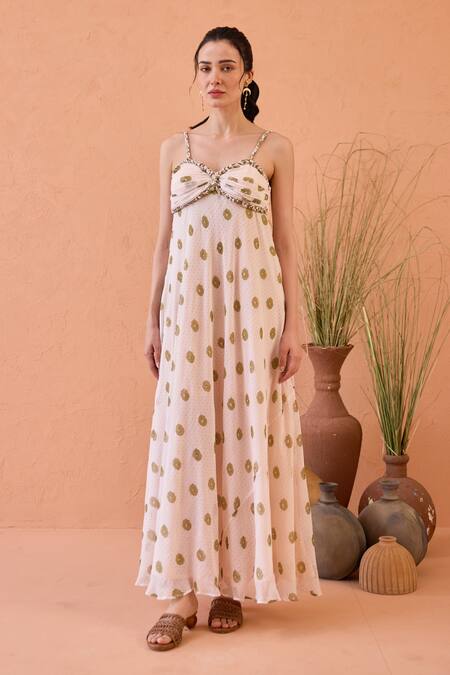 Buy_Taro_Blush Chiffon Embroidery Sweetheart Neck Bloom Hand-block Print Dress _Online_at_Aza_Fashions