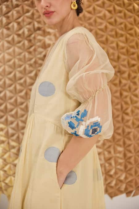 The Loom Art_Cream Jersey, Cotton, Silk V-neck Yellow Handwoven Jamdani Dress _Online_at_Aza_Fashions