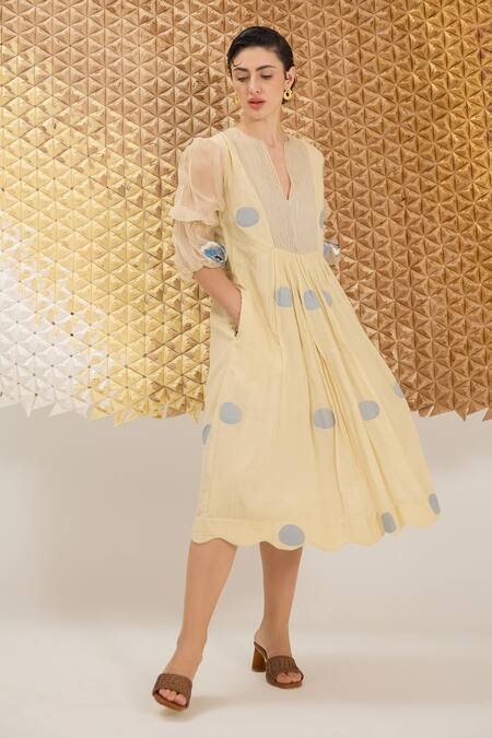 Buy_The Loom Art_Cream Jersey, Cotton, Silk V-neck Yellow Handwoven Jamdani Dress 