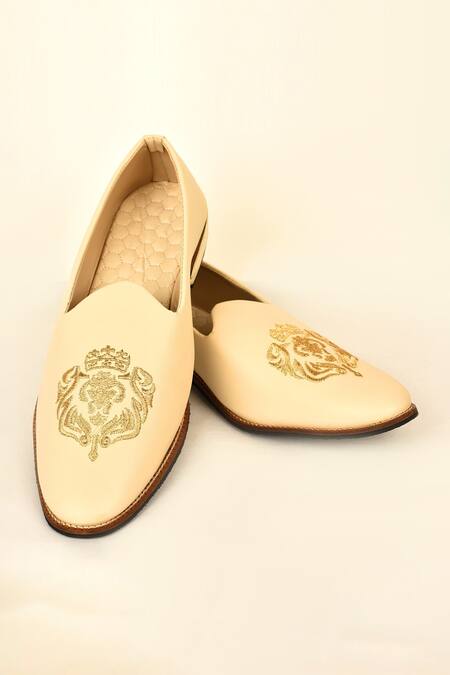 Buy_Arihant Rai Sinha_Beige Embroidered Mojaris _Online_at_Aza_Fashions
