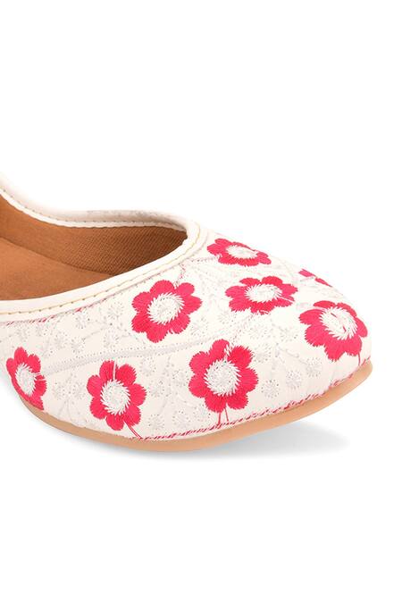 Nazaakat By Samara Singh Multi Color Floral Embroidered Juttis at Aza Fashions Nazaakat By Samara Singh_Multi Color Floral Embroidered Juttis _at_Aza_Fashions