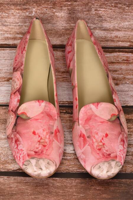 Shop_Nazaakat By Samara Singh_Pink Floral Print Loafers _at_Aza_Fashions