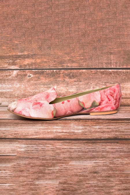 Shop_Nazaakat By Samara Singh_Pink Floral Print Loafers _Online_at_Aza_Fashions