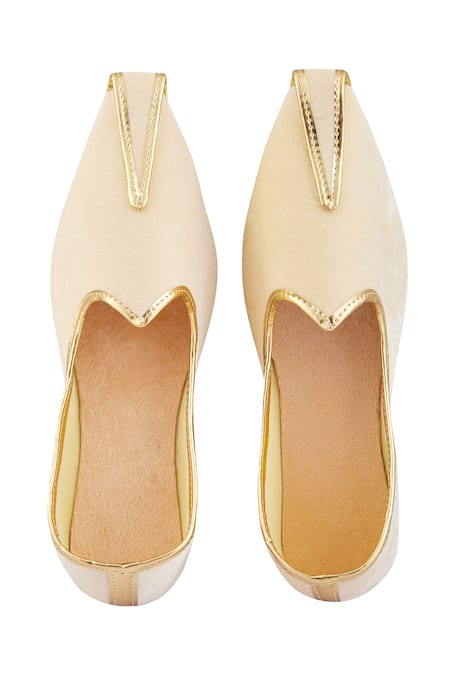 Shop Arihant Rai Sinha Beige Winged Tip Juttis at Aza Fashions Shop_Arihant Rai Sinha_Beige Winged Tip Juttis_at_Aza_Fashions