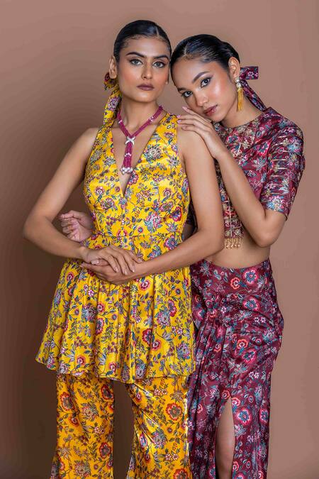 Buy_Damoiselle_Yellow Chinon, Silk V-neck Sundrop Saa Sharara Set