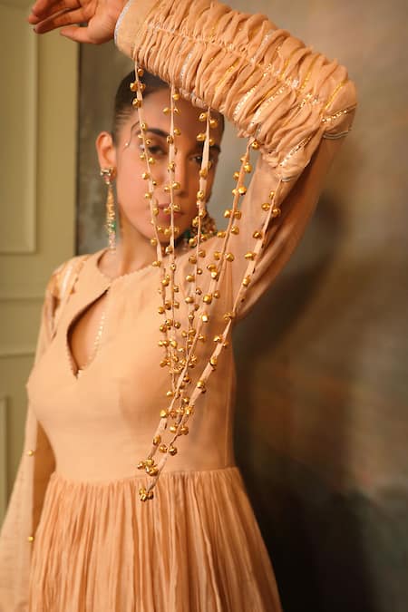 Buy_Jigya Japra_Beige Chanderi Beads, Zari Keyhole Neck Anarkali Set _Online_at_Aza_Fashions