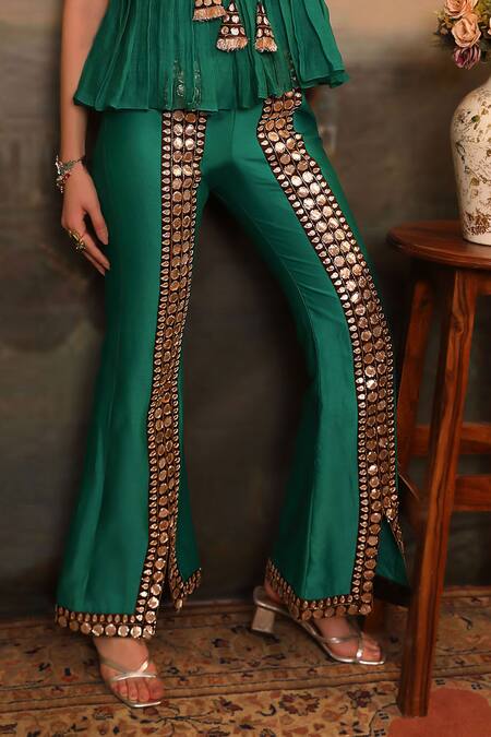 Jigya Japra_Green Chanderi Silk Studs, Sequins Keyhole Neck Rama Top And Pant Set _at_Aza_Fashions