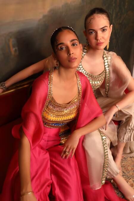 Jigya Japra_Magenta Organza Embroidery, Beads Round Neck Cape Set _at_Aza_Fashions