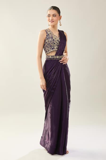 Buy_Samyukta Singhania_Purple Chinon Embroidery V-neck Pre-draped Saree Set 