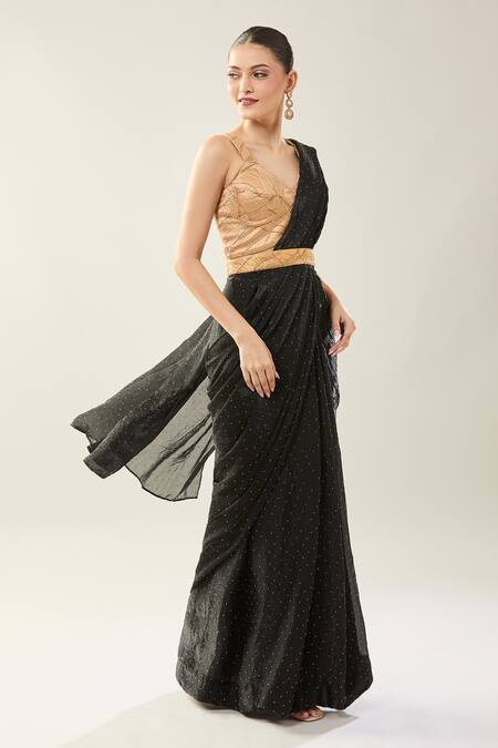 Buy_Samyukta Singhania_Black Satin Sequins Sweetheart Neck Pre-draped Saree Set 