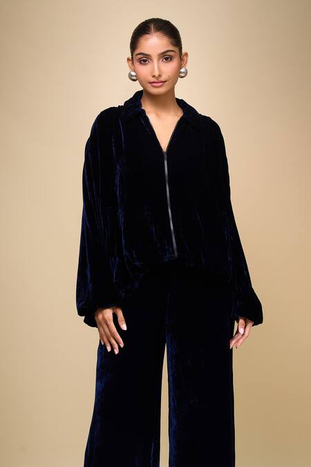 Buy_AK-OK_Blue Velvet Collared Jacket And Trouser Set 