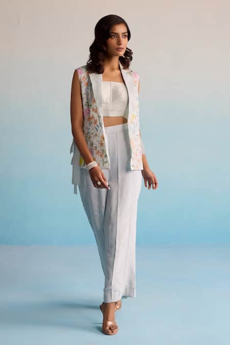 Buy House Of Armuse Blue Organza, Crepe Embroidery Open , Square Lilou Coord Set Online at Aza Fashions Buy_House Of Armuse_Blue Organza, Crepe Embroidery Open , Square Lilou Coord Set _Online_at_Aza_Fashions