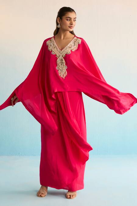 Buy_House Of Armuse_Pink Crepe Beads, Embroidery V-neck Iridessa Hot Kaftan Set 