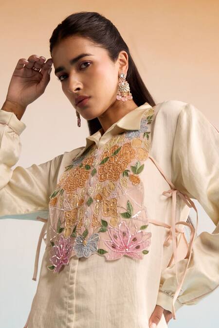Buy House Of Armuse Yellow Modal, Silk Embroidery, Cut Work Collared Lemon Handpainted Coord Set Buy_House Of Armuse_Yellow Modal, Silk Embroidery, Cut Work Collared Lemon Handpainted Coord Set