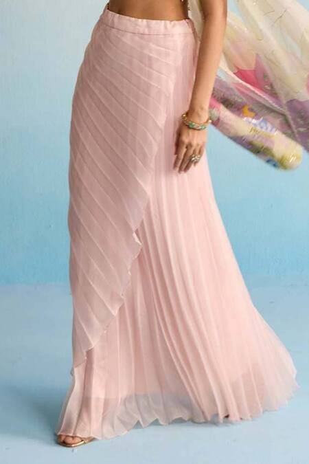 House Of Armuse Pink Organza Sequins, Cut Work Sweetheart Neck Blush Handpainted Cape Set Online at Aza Fashions House Of Armuse_Pink Organza Sequins, Cut Work Sweetheart Neck Blush Handpainted Cape Set _Online_at_Aza_Fashions