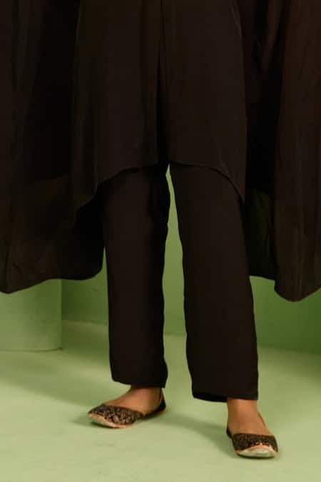 House Of Armuse_Black Crepe Sequins, Beads V-neck Mahala Kaftan Set _Online_at_Aza_Fashions