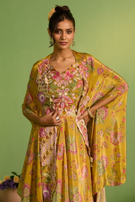 House Of Armuse_Yellow Silk Pearls, Beads V-neck Zivara Printed Cape Set _at_Aza_Fashions
