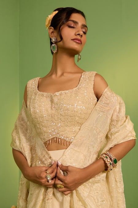 Buy_House Of Armuse_Ivory Silk, Crepe Sequins, Pearls Round Neck Shimmer Cape Set _Online_at_Aza_Fashions