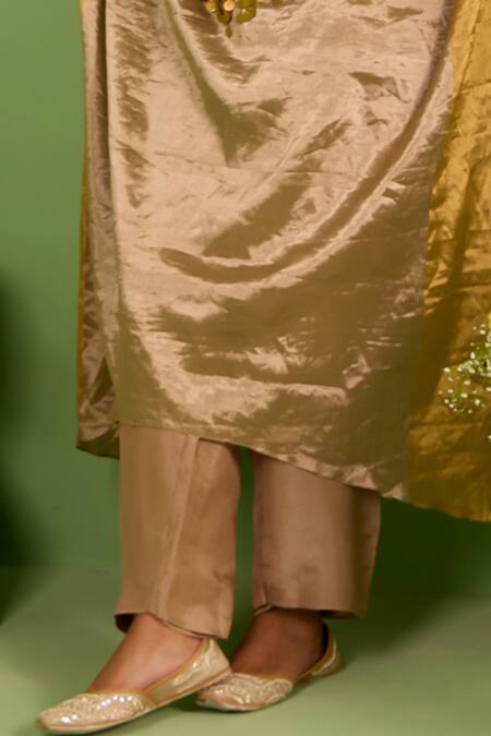 House Of Armuse_Gold Tissue Embroidery, Sequins Round Neck Itya Kaftan Set _Online_at_Aza_Fashions