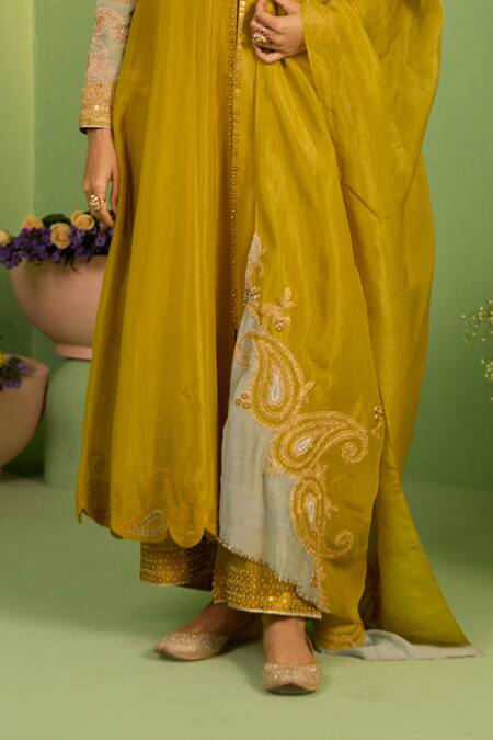 House Of Armuse Yellow Tissue Zari, Pearls Round Neck Designer Zardozi Work Suit Set Online at Aza Fashions House Of Armuse_Yellow Tissue Zari, Pearls Round Neck Designer Zardozi Work Suit Set _Online_at_Aza_Fashions