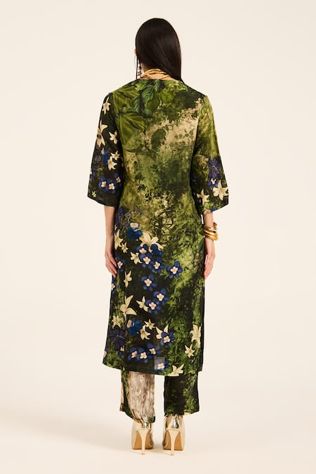 Shop Ruhr India Green Silk Beads V-neck Meera Designer Kurta Set at Aza Fashions Shop_Ruhr India_Green Silk Beads V-neck Meera Designer Kurta Set _at_Aza_Fashions