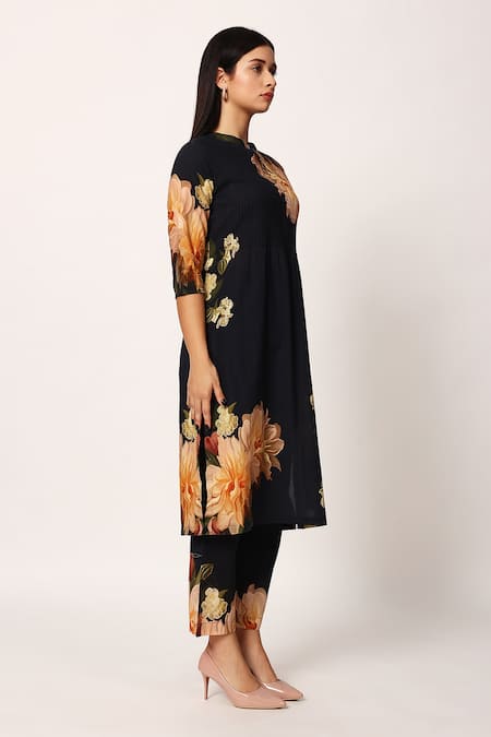 Buy Ruhr India Black Cotton Split V-neck Floral Print Kurta Set Online at Aza Fashions Buy_Ruhr India_Black Cotton Split V-neck Floral Print Kurta Set _Online_at_Aza_Fashions