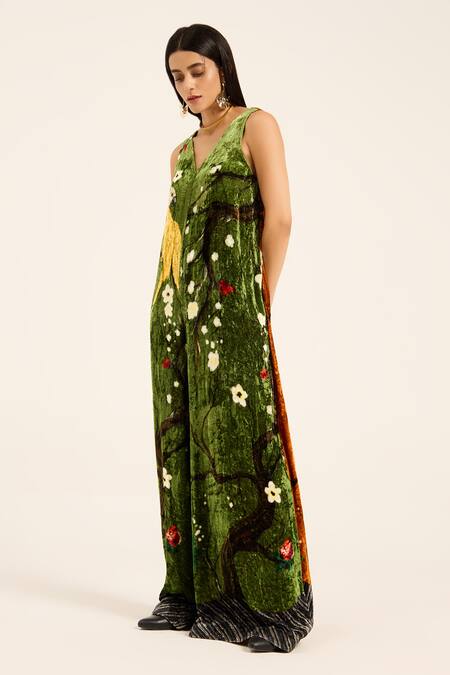 Ruhr India Green Silk, Velvet Embroidery V-neck Krutika Jumpsuit at Aza Fashions Ruhr India_Green Silk, Velvet Embroidery V-neck Krutika Jumpsuit _at_Aza_Fashions