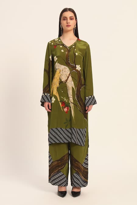 Ruhr India_Green Crepe Embroidery V-neck Miko Designer Kurta Pant Set _at_Aza_Fashions