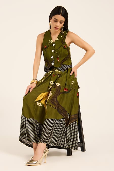 Ruhr India_Green Silk Embroidery V-neck Miko Waistcoat And Skirt Set _at_Aza_Fashions