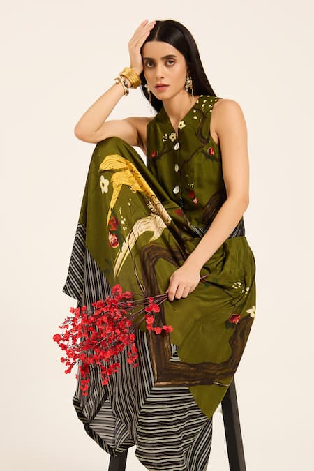 Buy_Ruhr India_Green Silk Embroidery V-neck Miko Waistcoat And Skirt Set 